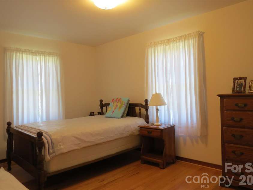460 Sunset Street, Granite Falls, NC 28630.  MLS# CAR4382818, YatesRealty ID 23399. Bonus Room