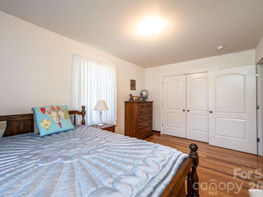 460 Sunset Street, Granite Falls, NC 28630.  MLS# CAR4382818, YatesRealty ID 23399. Bonus room, huge closet