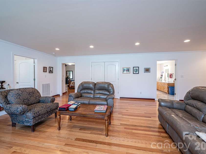 460 Sunset Street, Granite Falls, NC 28630.  MLS# CAR4382818, YatesRealty ID 23399. Living room