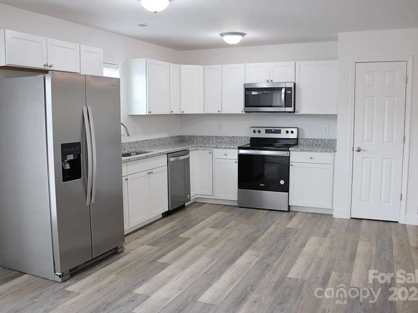 160 Quinn Hill Lane, Mars Hill, NC 28754.  MLS# CAR4167888, YatesRealty ID 234. 