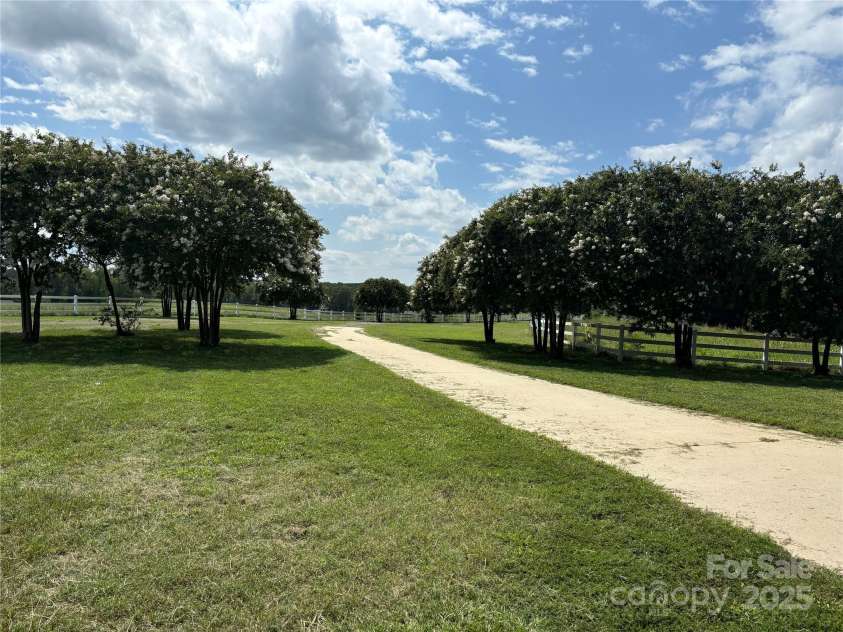 2417 Lynwood Drive, Lancaster, SC 29720.  MLS# CAR4244879, YatesRealty ID 234. 