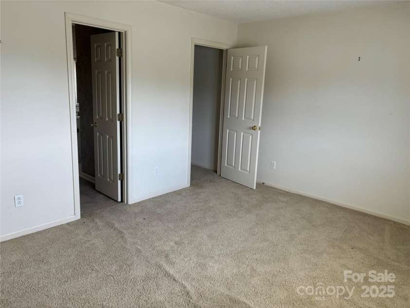 2417 Lynwood Drive, Lancaster, SC 29720.  MLS# CAR4244879, YatesRealty ID 234. 