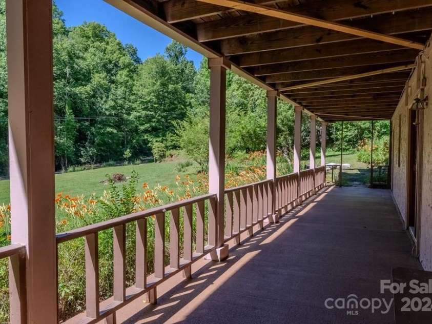 715 Anderson Creek Road, Franklin, NC 28734.  MLS# CAR4193373, YatesRealty ID 234. 