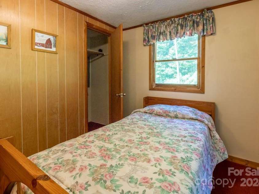 715 Anderson Creek Road, Franklin, NC 28734.  MLS# CAR4193373, YatesRealty ID 234. 