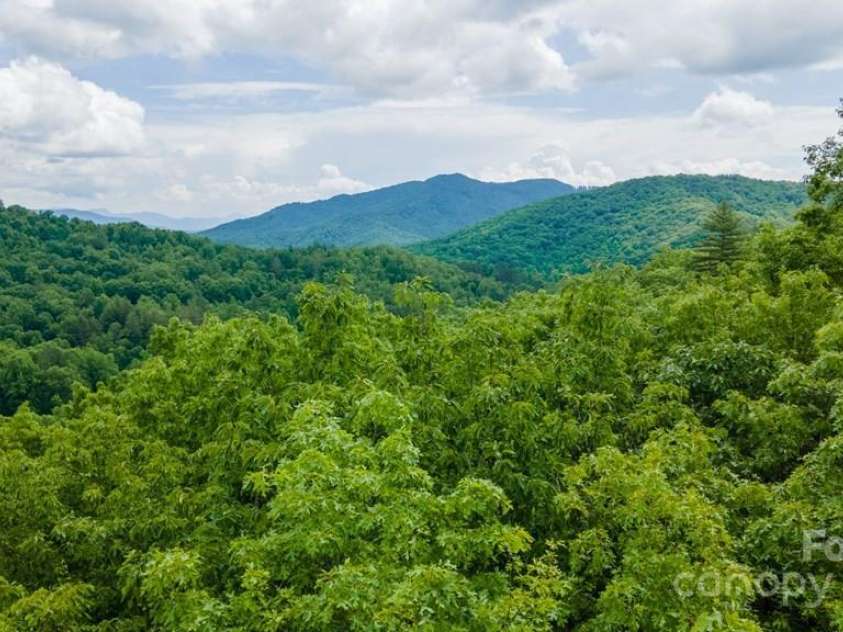 715 Anderson Creek Road, Franklin, NC 28734.  MLS# CAR4193373, YatesRealty ID 234. 