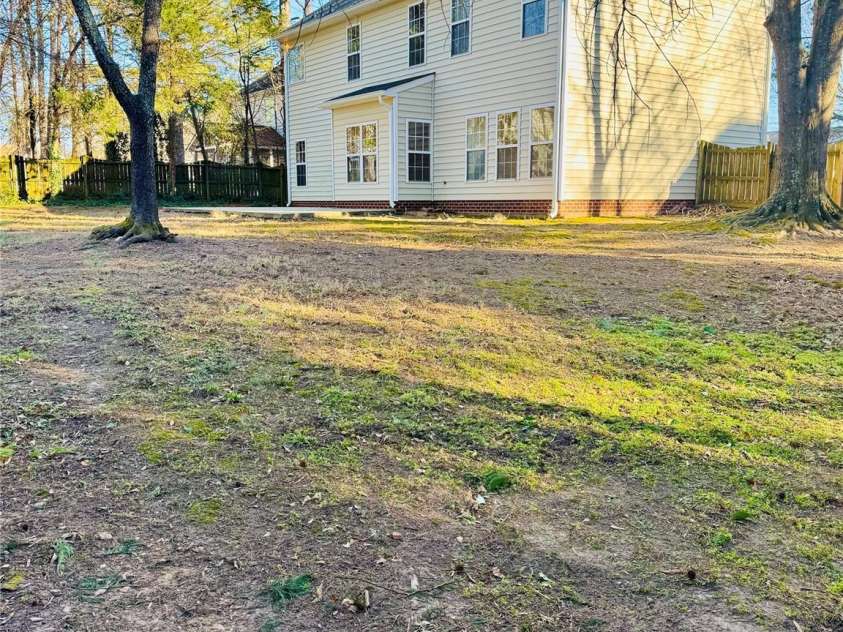 7411 Gate Key Court, Stanley, NC 28164.  MLS# CAR4335011, YatesRealty ID 2340. Huge fenced Back Yard.