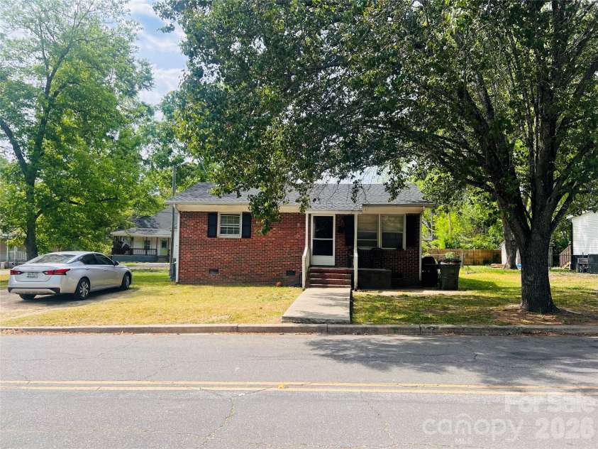 114 Hemphill Avenue, Chester, SC 29706.  MLS# CAR4383441, YatesRealty ID 23400. 