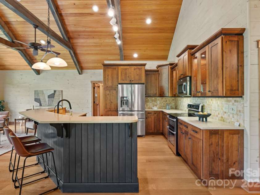 147 Brantley Branch Lane, Waynesville, NC 28786.  MLS# CAR4275100, YatesRealty ID 23400. 