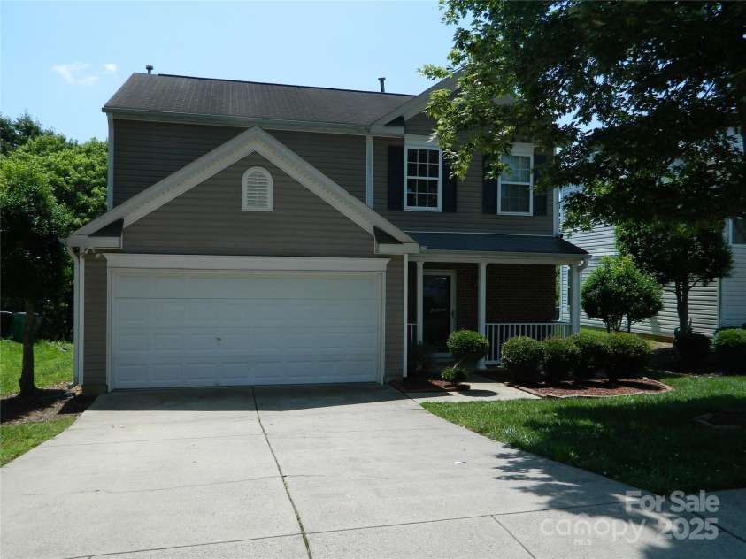 10516 Pickerel Lane, Charlotte, NC 28213.  MLS# CAR4268381, YatesRealty ID 23401. 