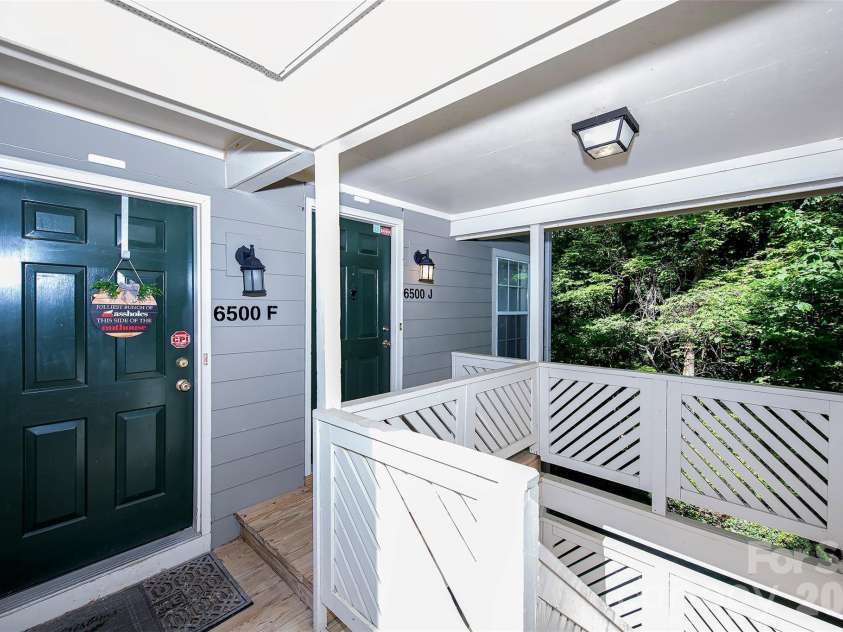 6500 Clavell Lane, Charlotte, NC 28210.  MLS# CAR4379511, YatesRealty ID 23401. Welcome Home!