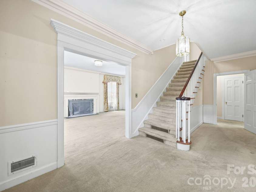 1510 Jackson Road, Gastonia, NC 28052.  MLS# CAR4383504, YatesRealty ID 23402. 