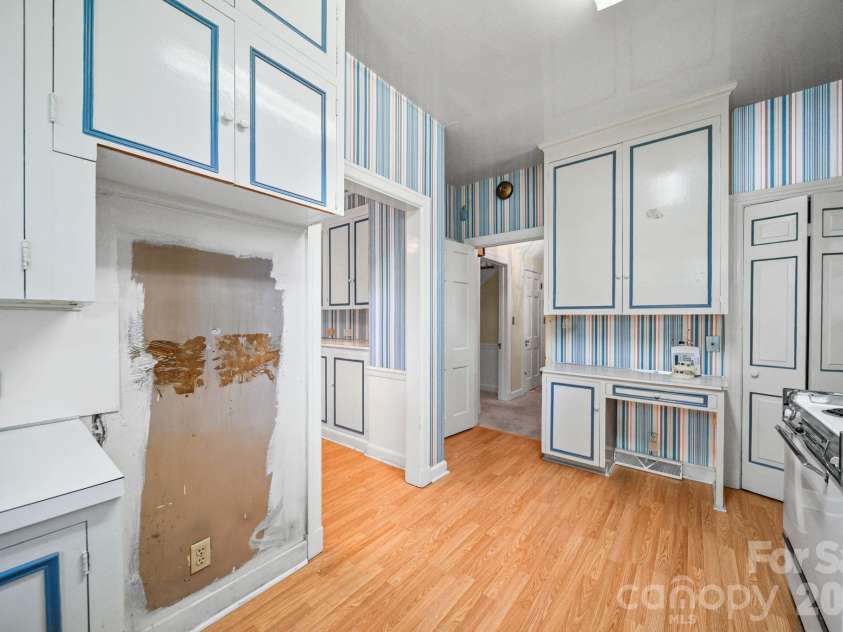 1510 Jackson Road, Gastonia, NC 28052.  MLS# CAR4383504, YatesRealty ID 23402. 