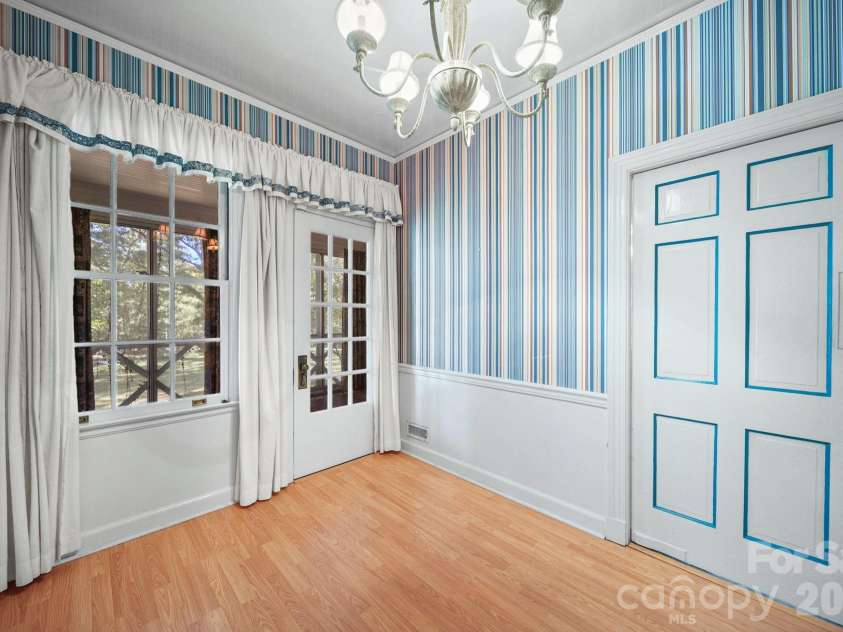 1510 Jackson Road, Gastonia, NC 28052.  MLS# CAR4383504, YatesRealty ID 23402. 