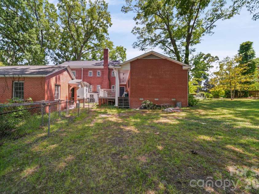 1510 Jackson Road, Gastonia, NC 28052.  MLS# CAR4383504, YatesRealty ID 23402. 