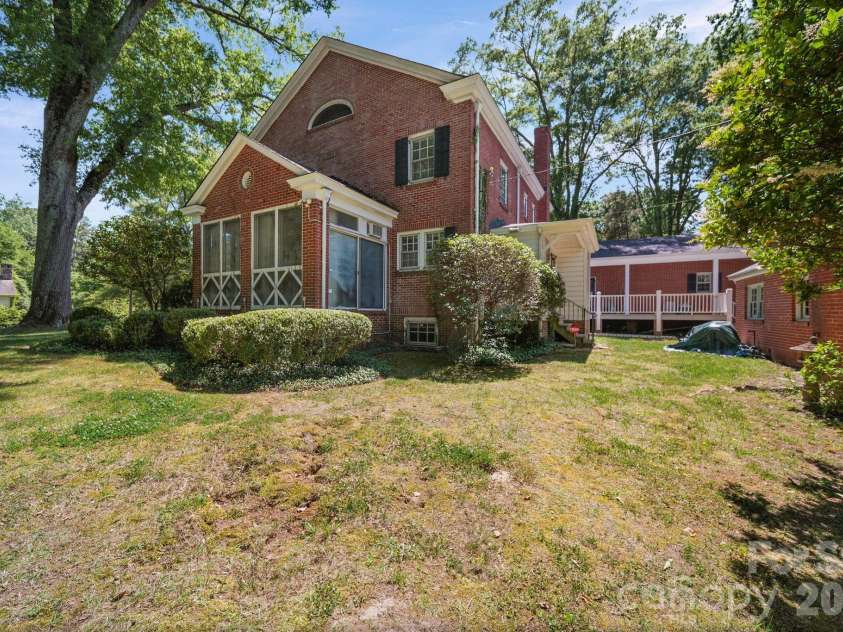 1510 Jackson Road, Gastonia, NC 28052.  MLS# CAR4383504, YatesRealty ID 23402. 
