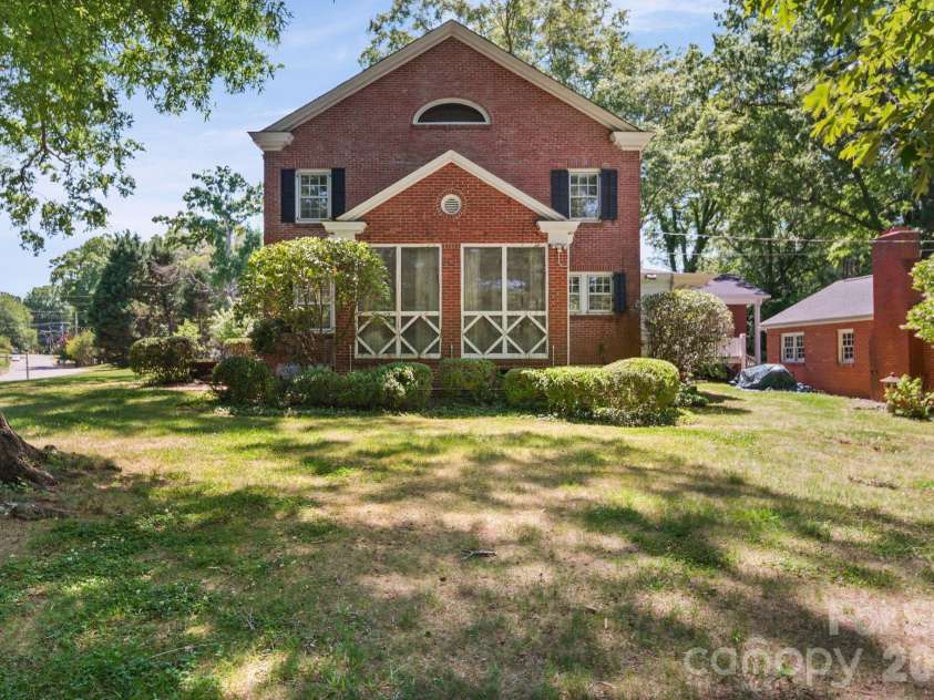 1510 Jackson Road, Gastonia, NC 28052.  MLS# CAR4383504, YatesRealty ID 23402. 