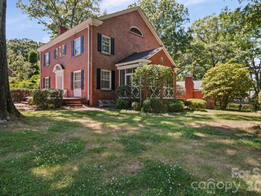 1510 Jackson Road, Gastonia, NC 28052.  MLS# CAR4383504, YatesRealty ID 23402. 