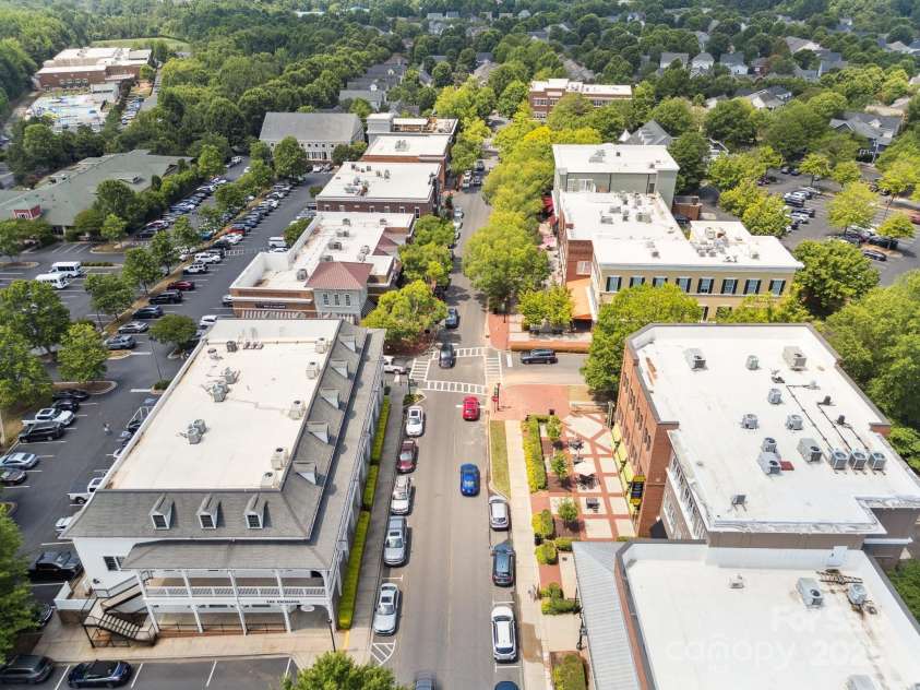 570 Sixth Baxter Crossing, Fort Mill, SC 29708.  MLS# CAR4275580, YatesRealty ID 23403. Baxter Village