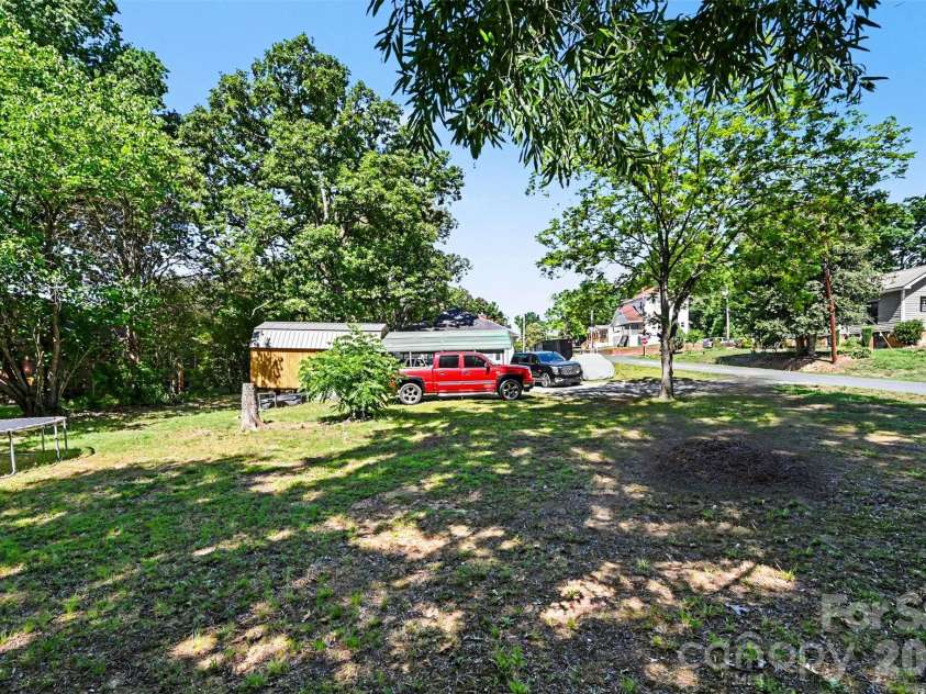 603 4th Street, Albemarle, NC 28001.  MLS# CAR4380717, YatesRealty ID 23403. 