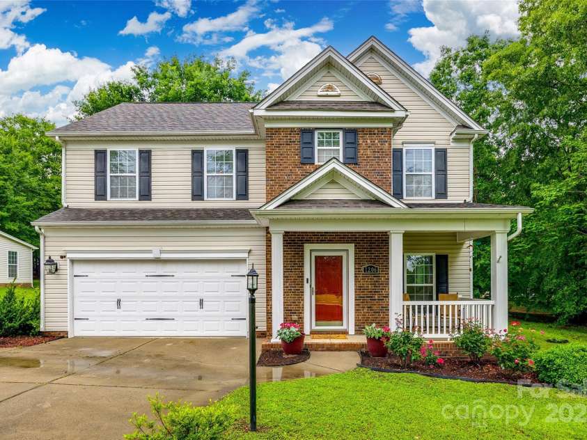 1206 Craig Avenue, Lancaster, SC 29720.  MLS# CAR4264315, YatesRealty ID 23404. 