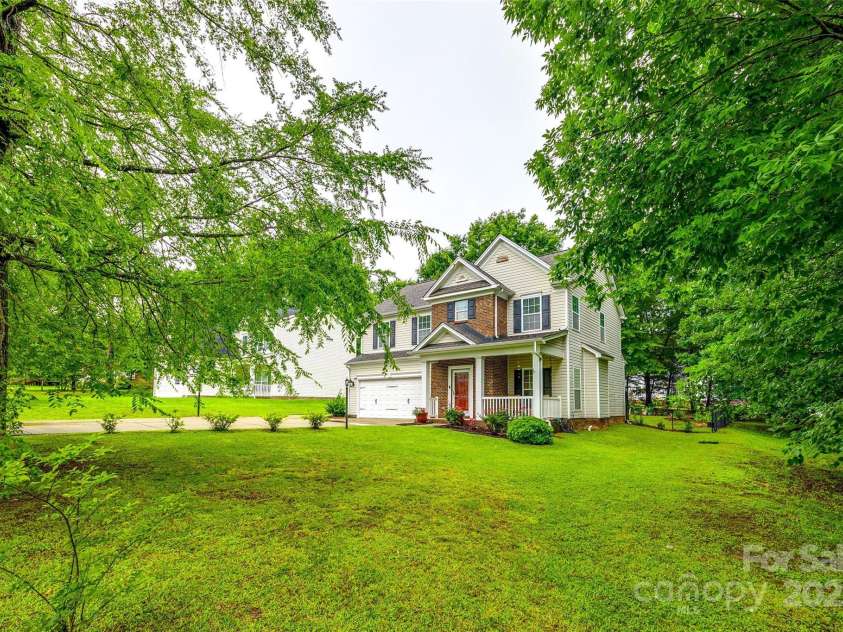 1206 Craig Avenue, Lancaster, SC 29720.  MLS# CAR4264315, YatesRealty ID 23404. 