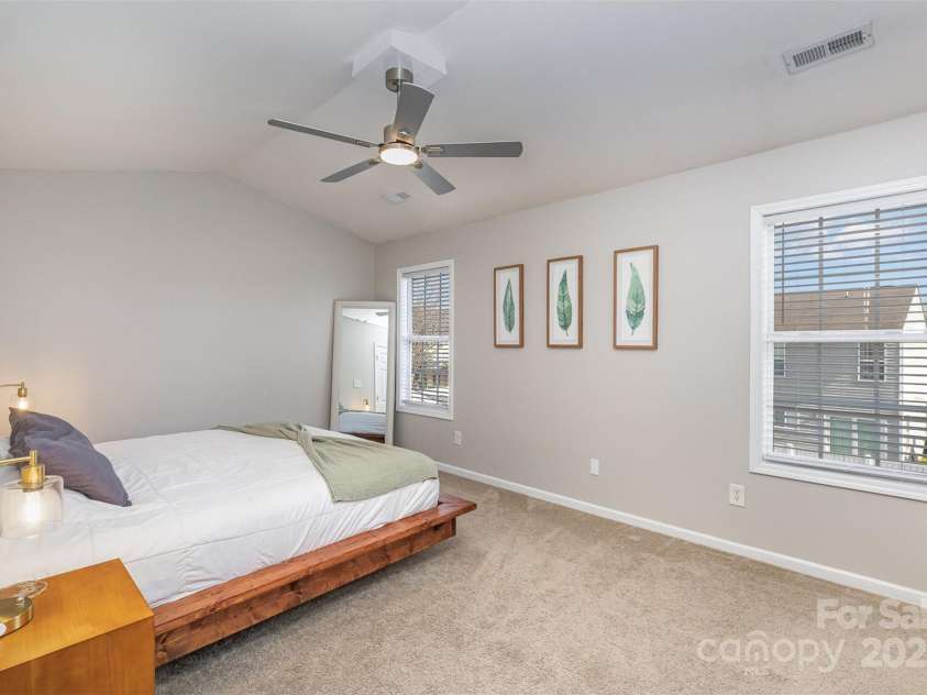 1227 Triece Lane, Charlotte, NC 28215.  MLS# CAR4238144, YatesRealty ID 23406. 