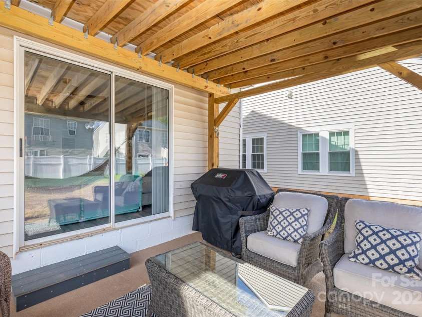 1227 Triece Lane, Charlotte, NC 28215.  MLS# CAR4238144, YatesRealty ID 23406. 