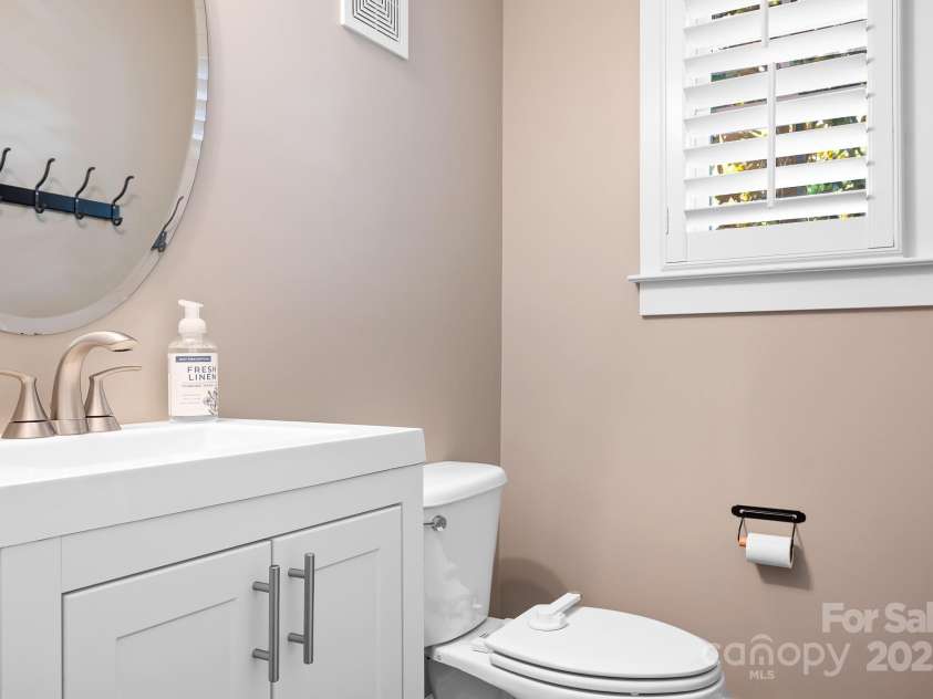15838 Trenton Place Road, Huntersville, NC 28078.  MLS# CAR4272281, YatesRealty ID 23408. 
