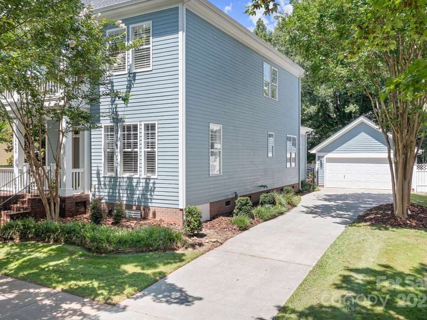15838 Trenton Place Road, Huntersville, NC 28078.  MLS# CAR4272281, YatesRealty ID 23408. 