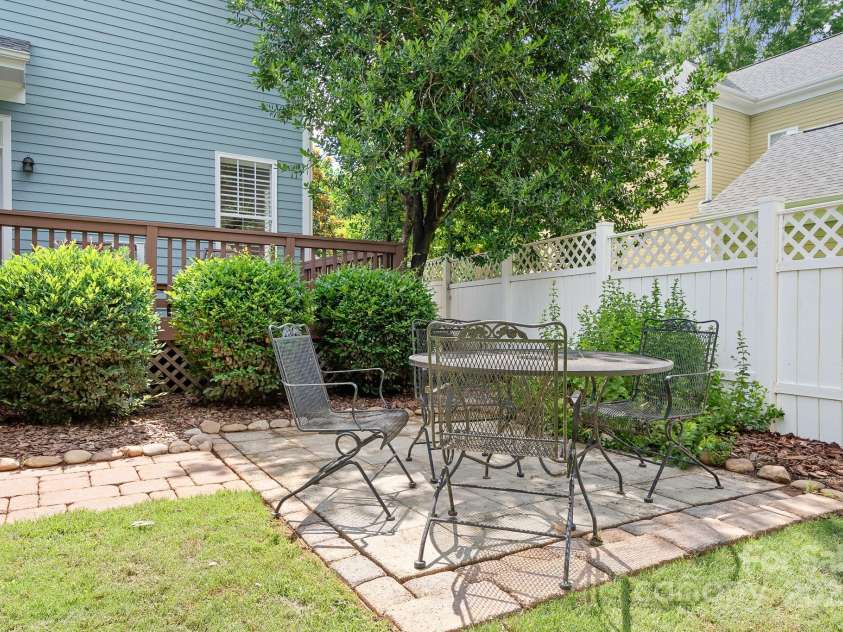 15838 Trenton Place Road, Huntersville, NC 28078.  MLS# CAR4272281, YatesRealty ID 23408. 
