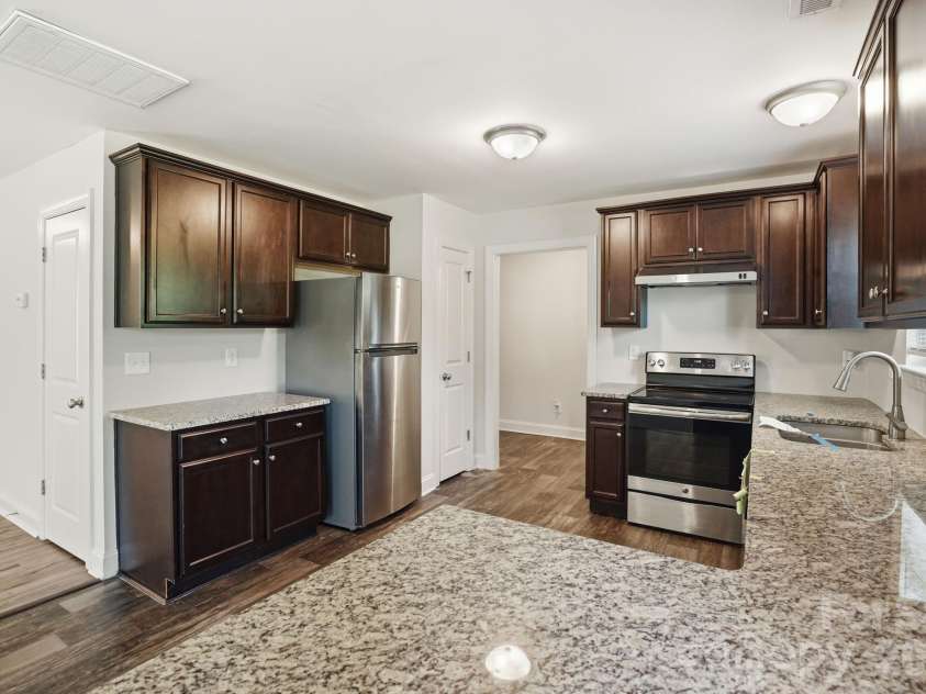 502 Coffeetree Lane, Stanley, NC 28164.  MLS# CAR4381176, YatesRealty ID 23409. 
