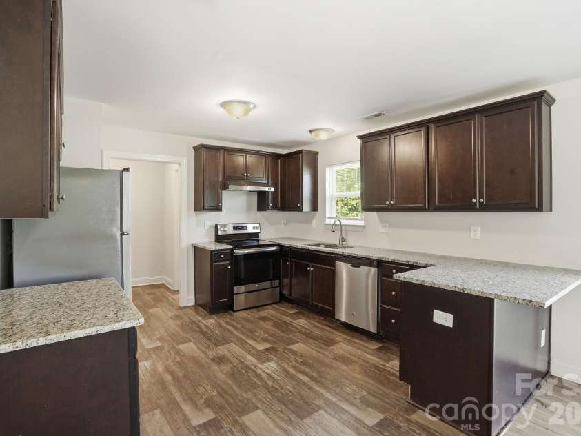 502 Coffeetree Lane, Stanley, NC 28164.  MLS# CAR4381176, YatesRealty ID 23409. 