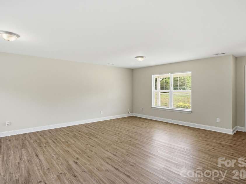 502 Coffeetree Lane, Stanley, NC 28164.  MLS# CAR4381176, YatesRealty ID 23409. 