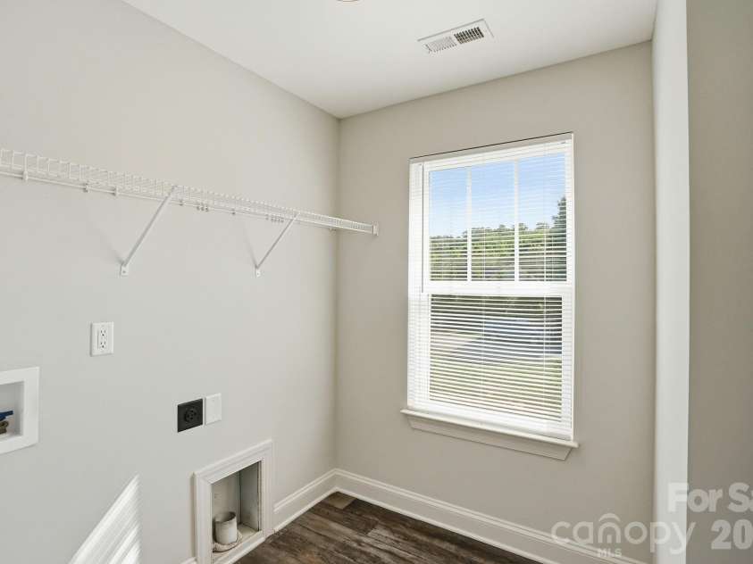 502 Coffeetree Lane, Stanley, NC 28164.  MLS# CAR4381176, YatesRealty ID 23409. 