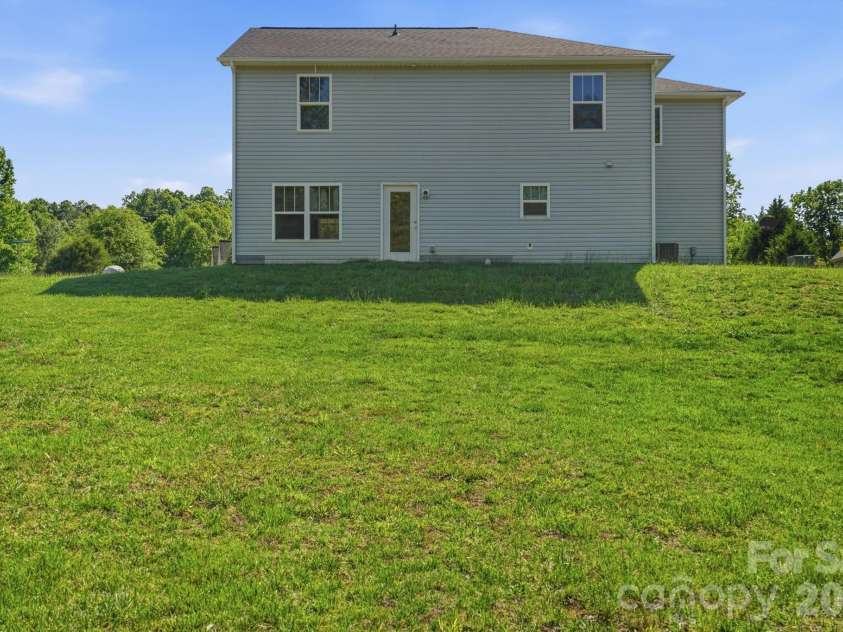 502 Coffeetree Lane, Stanley, NC 28164.  MLS# CAR4381176, YatesRealty ID 23409. 