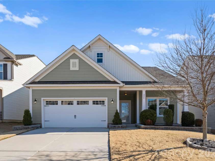 224 Fesperman Circle, Troutman, NC 28166.  MLS# CAR4334200, YatesRealty ID 2341. 