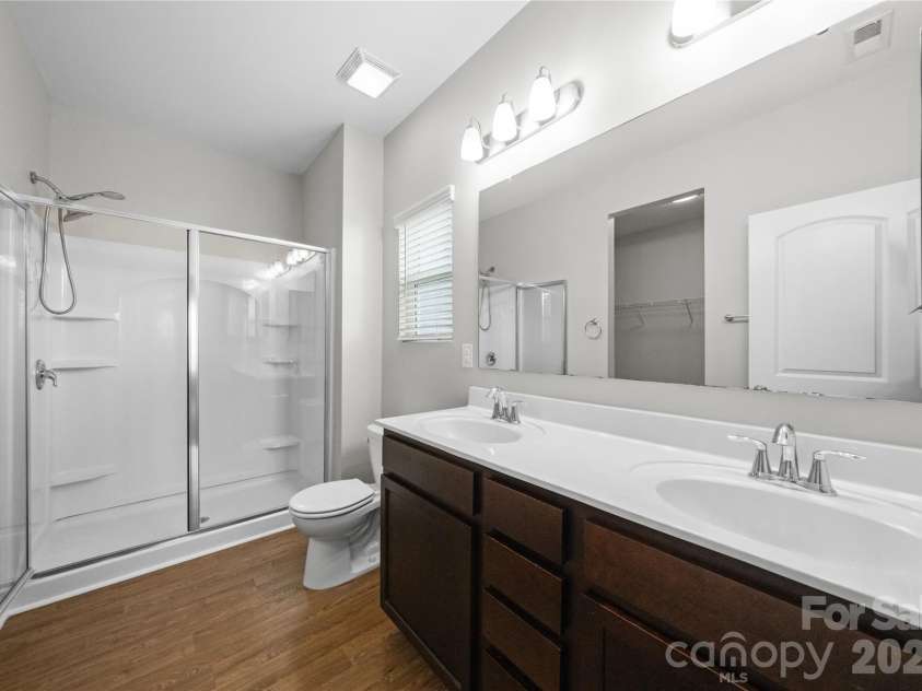 224 Fesperman Circle, Troutman, NC 28166.  MLS# CAR4334200, YatesRealty ID 2341. Primary Bathroom