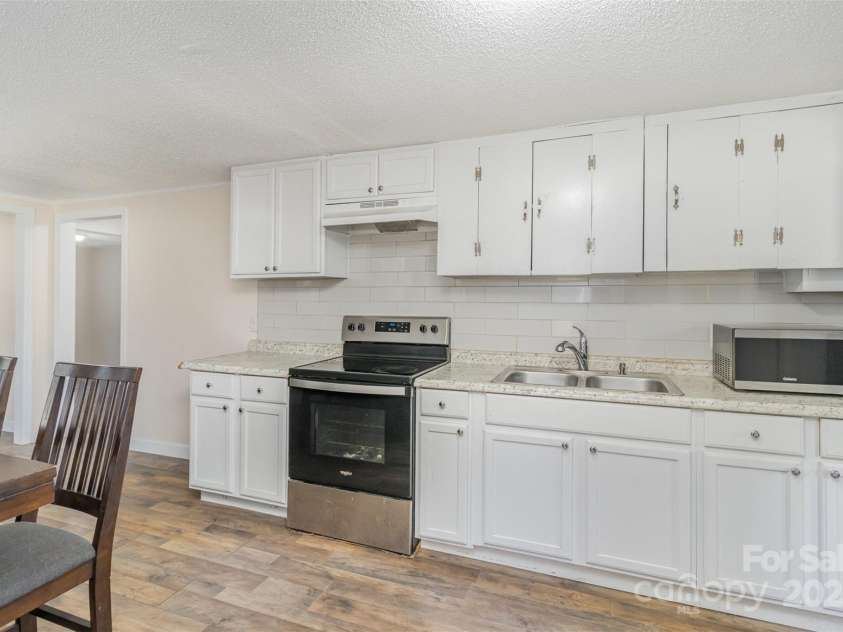 456 Burnt Gin Road, Gaffney, SC 29340.  MLS# CAR4234025, YatesRealty ID 2341. 