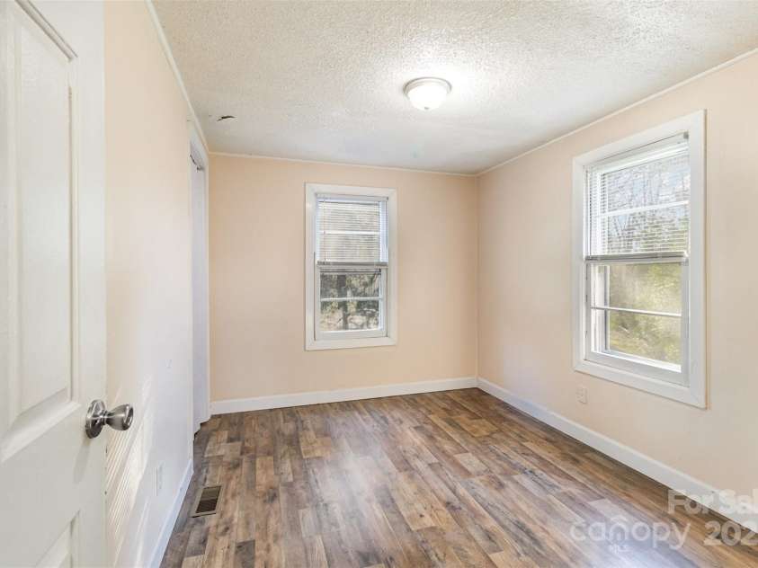 456 Burnt Gin Road, Gaffney, SC 29340.  MLS# CAR4234025, YatesRealty ID 2341. 