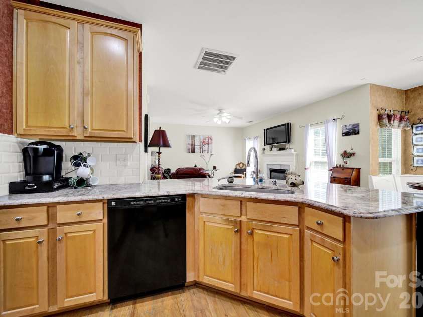 3752 Leela Palace Way, Fort Mill, SC 29708.  MLS# CAR4382778, YatesRealty ID 23410. 