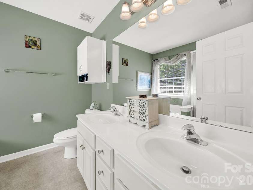 3752 Leela Palace Way, Fort Mill, SC 29708.  MLS# CAR4382778, YatesRealty ID 23410. 