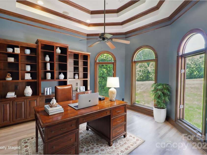 122 Long Cove Lane, Mooresville, NC 28117.  MLS# CAR4268832, YatesRealty ID 23411. Custom office space