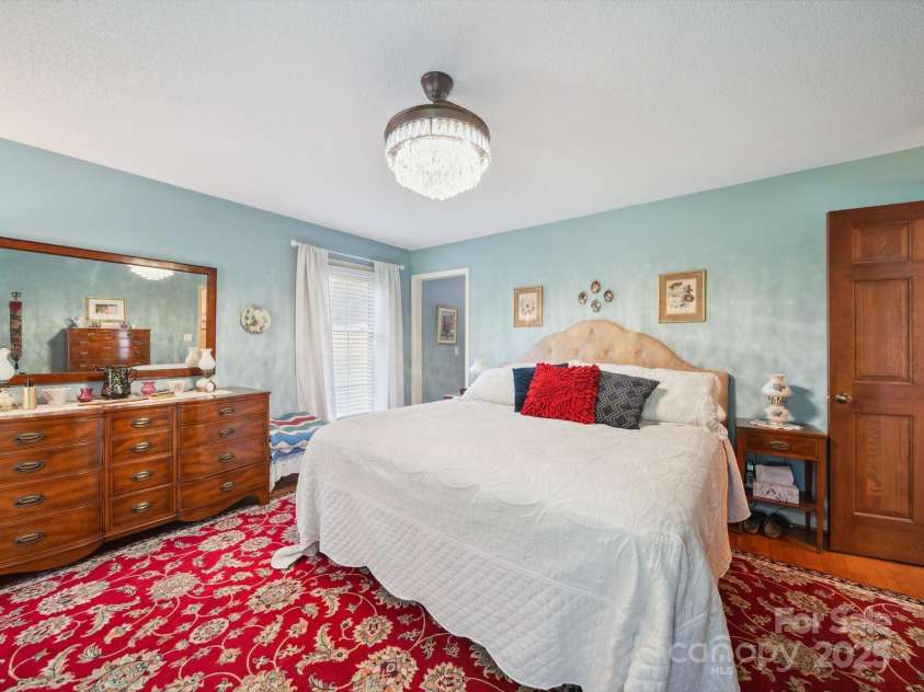 394 Goldmine Road, Wadesboro, NC 28170.  MLS# CAR4272009, YatesRealty ID 23412. Half bathroom on Main Floor