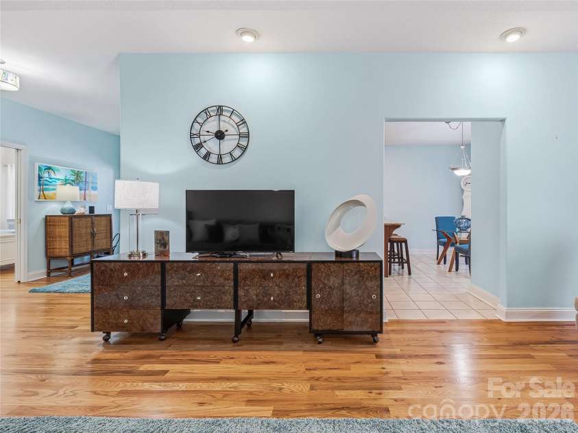 23 Holiday Drive, Arden, NC 28704.  MLS# CAR4383407, YatesRealty ID 23413. 