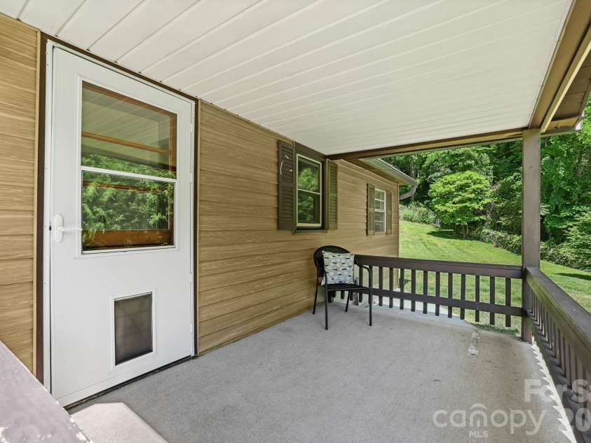 270 Slim Dillard Road, Sylva, NC 28779.  MLS# CAR4383810, YatesRealty ID 23415. 