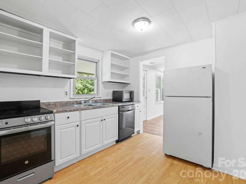 270 Slim Dillard Road, Sylva, NC 28779.  MLS# CAR4383810, YatesRealty ID 23415. 