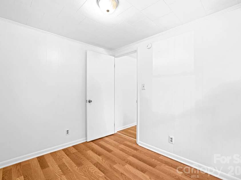 270 Slim Dillard Road, Sylva, NC 28779.  MLS# CAR4383810, YatesRealty ID 23415. 