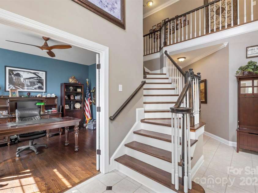 6006 Casswell Circle, Matthews, NC 28104.  MLS# CAR4269792, YatesRealty ID 23415. 