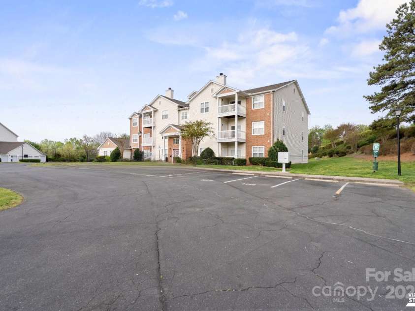 10720 Hill Point Court, Charlotte, NC 28262.  MLS# CAR4243076, YatesRealty ID 23419. 