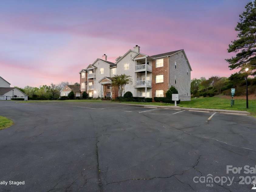 10720 Hill Point Court, Charlotte, NC 28262.  MLS# CAR4243076, YatesRealty ID 23419. 